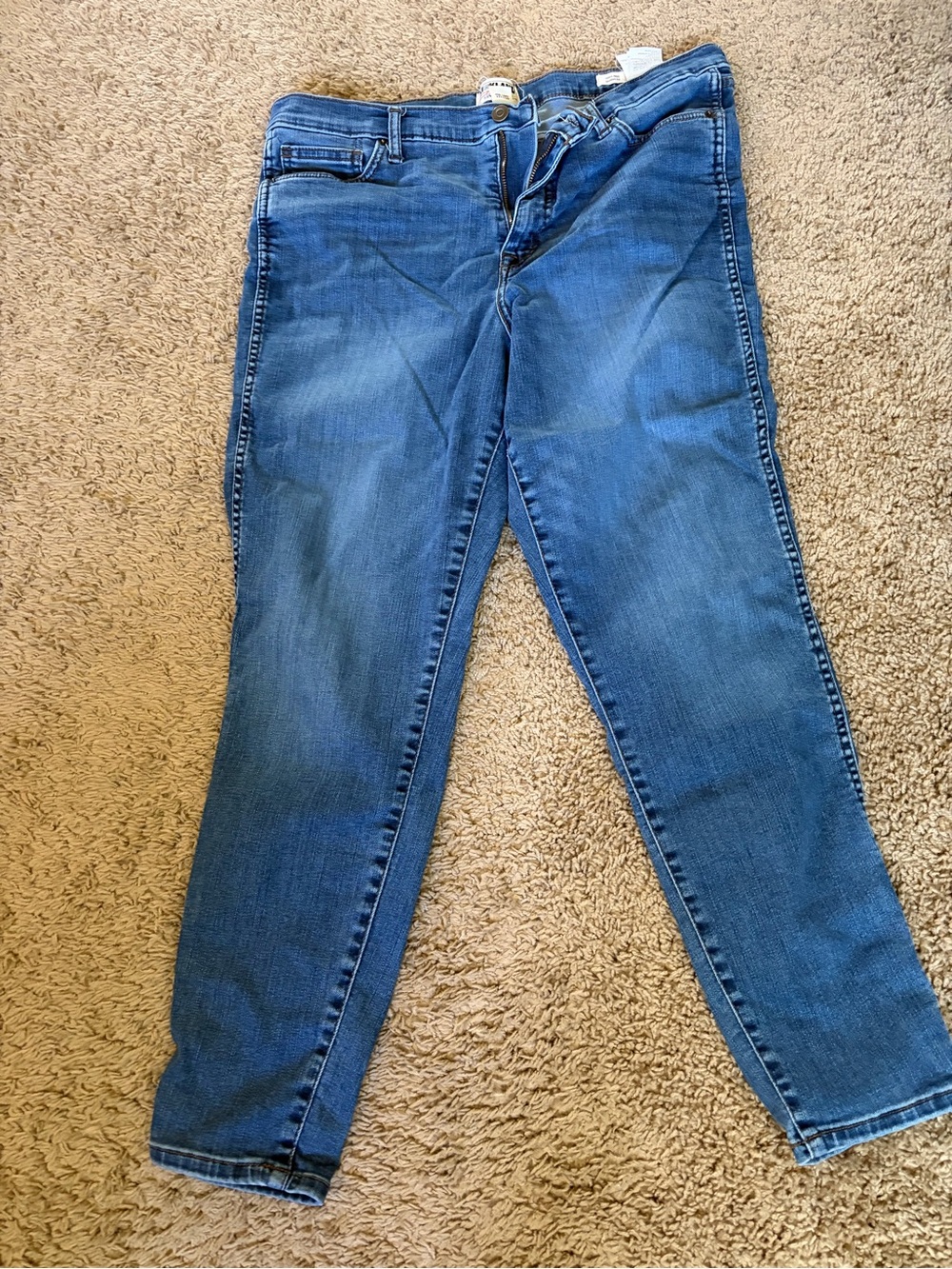 Kirkland Signature Women's Medium Blue Straight-Leg Jeans